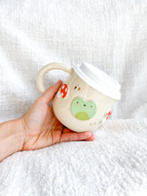 Load image into Gallery viewer, Froggy &amp; Mushroom Sippy Mug 16oz
