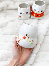 Load image into Gallery viewer, Chunky Festive Bear Cup
