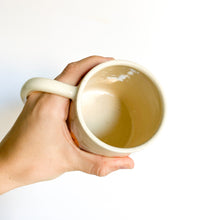 Load image into Gallery viewer, Lovely Daisies Mug (8)
