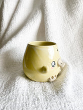 Load image into Gallery viewer, Chunky Lil Psyduck Cup
